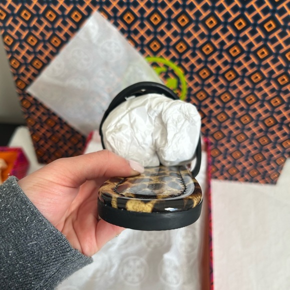 Tory Burch Miller Printed Patent Sandal Natural Leopard Size 5 Tan Brown Black - Picture 6 of 9